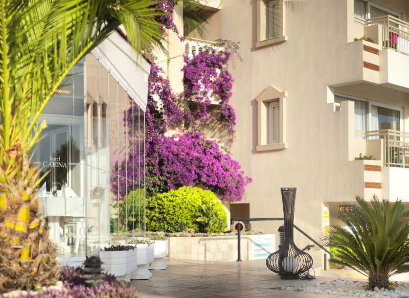 โรงแรมคารินา คูซาดาซี ภายนอก รูปภาพ